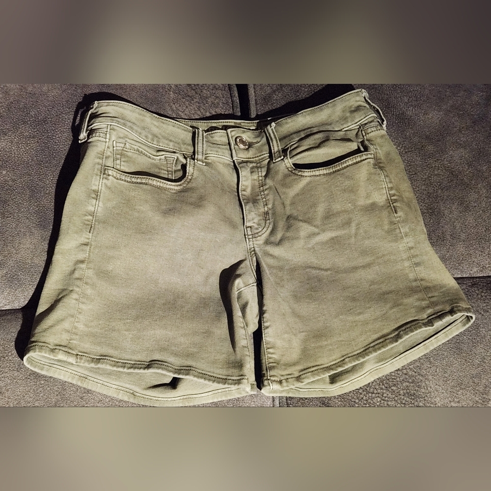 American Eagle Outfitters Green Jean Shorts Casual Denim Style